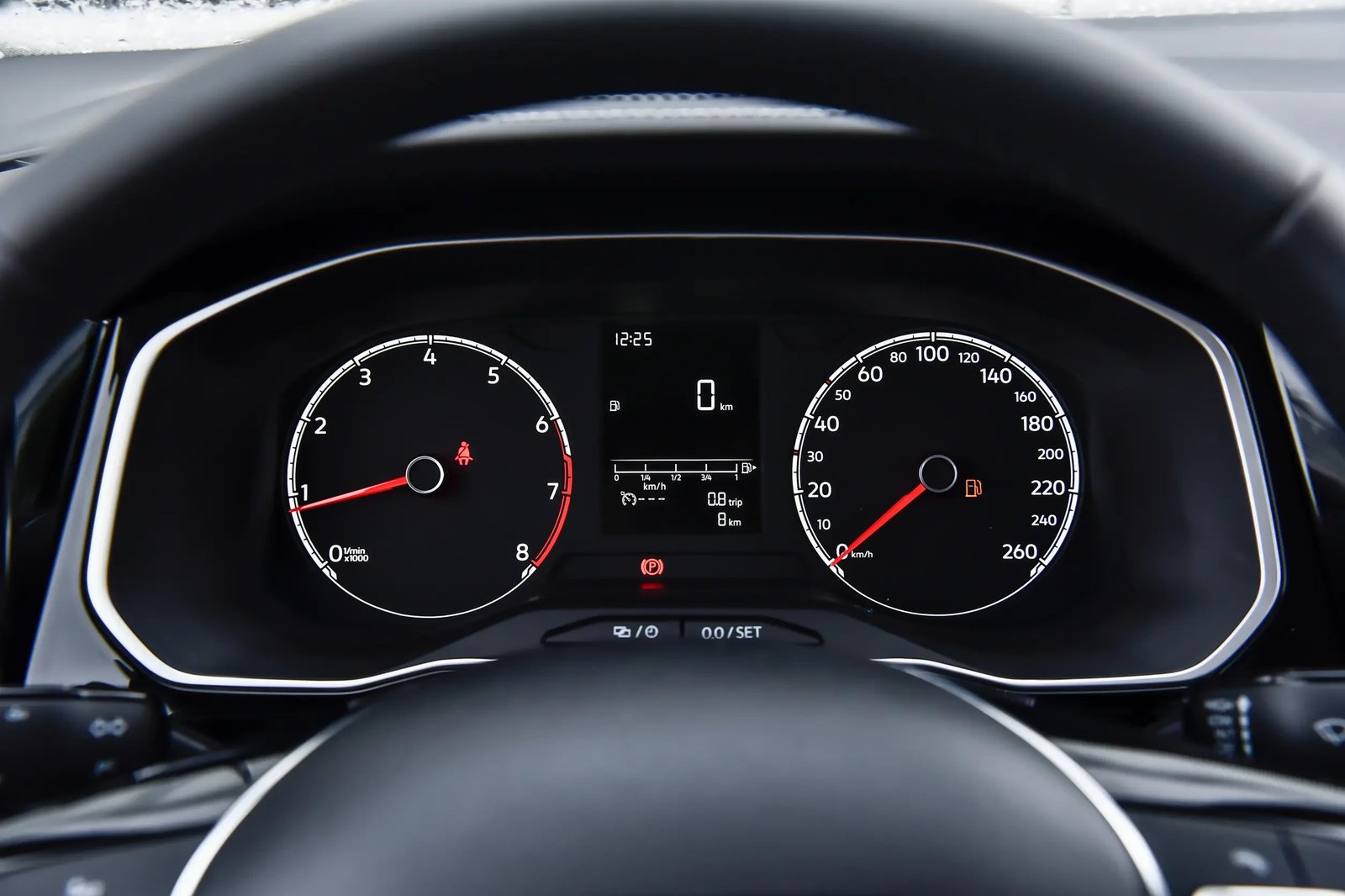 Jetta VS5 — руль и приборная панель